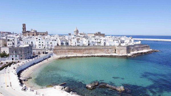 Italics, PANORAMA MONOPOLI