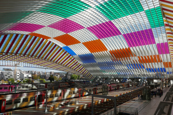 Comme tombées du ciel, les couleurs in situ et en mouvement